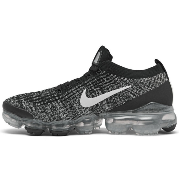 Nike Air VaporMax Flyknit 3 - Picture 2 of 8